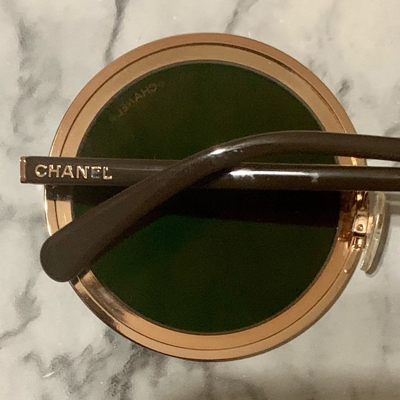 CHANEL 2017 Pink Gold Mirrored Sunglasses - Picture 11 of 13